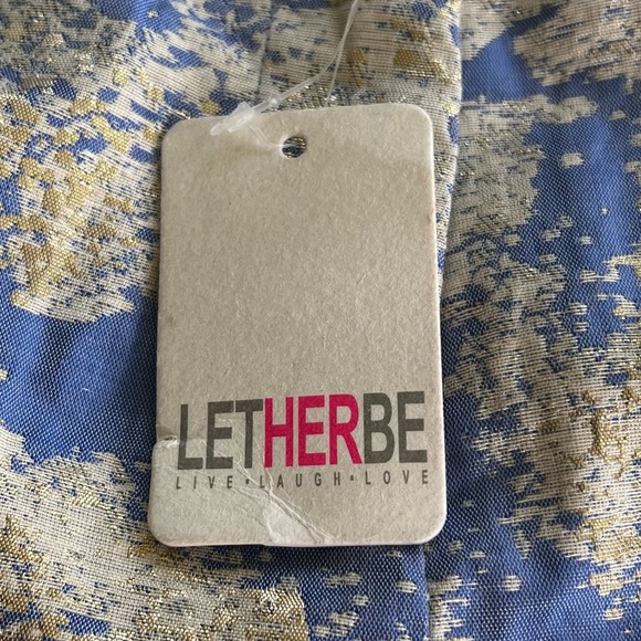 LETHERBE Metallic Lined Short Size S NWT - Picture 4 of 4